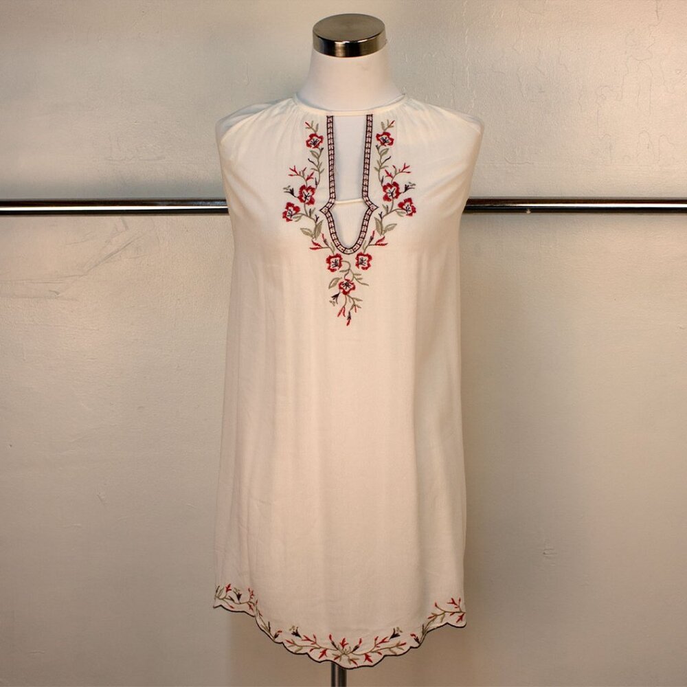 Bohemian Mini Dress with Embroidered Floral Accents